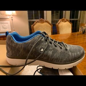 Men’s Skechers Sport size 13